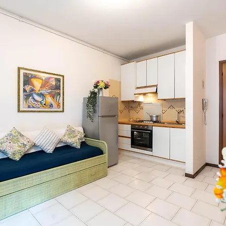 Iris Silvi Vacanza Appartement